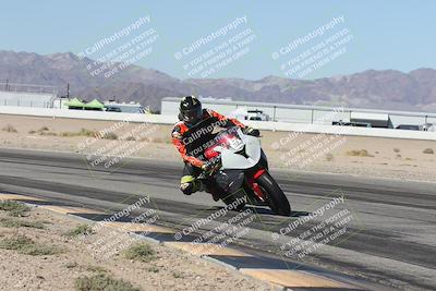 media/Oct-30-2025-Racers Edge (Thu) [[dabbdaf680]]/3-B Group/Session 3 (Turn 15 Inside)/